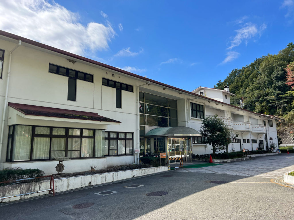 忍頂寺スポーツ公園にある竜王山荘