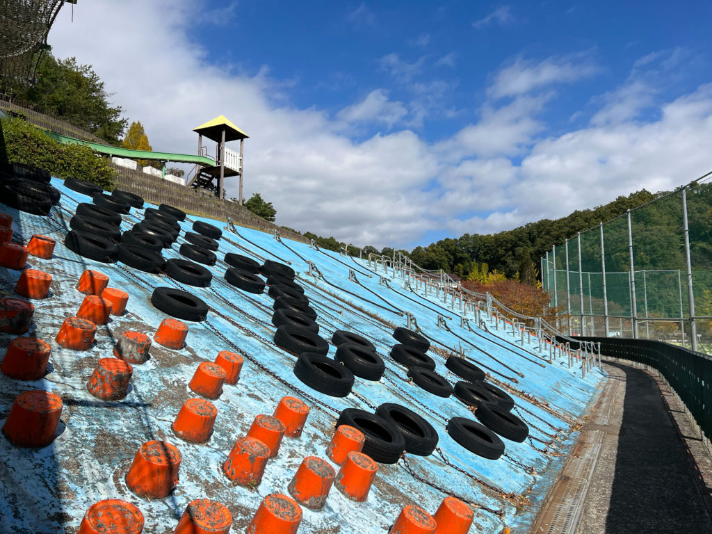 忍頂寺スポーツ公園 子供　遊具