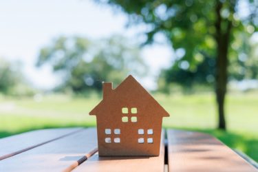 【2023年版】住宅購入時の贈与税1,000万円が非課税に！特例税率の申請要件や注意点を解説